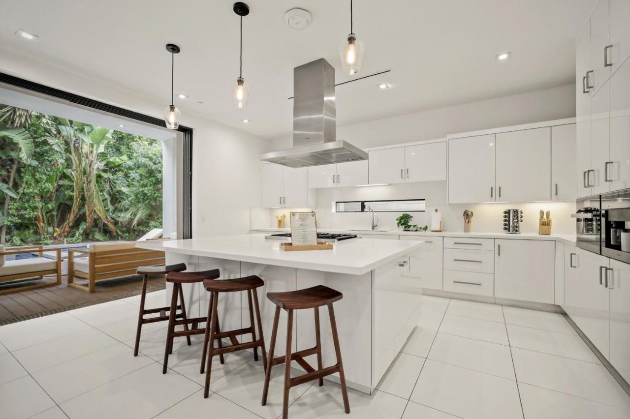 Villa Crescent Heights